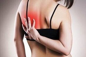 болка под лявата лопатка от гърба